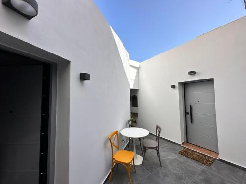 Modern Bohemian Suites ATHENS -- AVM