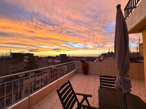 Horizon /Downtown Penthouse w/ massive terrace