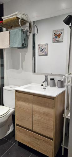 Kúpeľňa v ubytovaní Apartamento completo, 2min de la playa (El Palo)