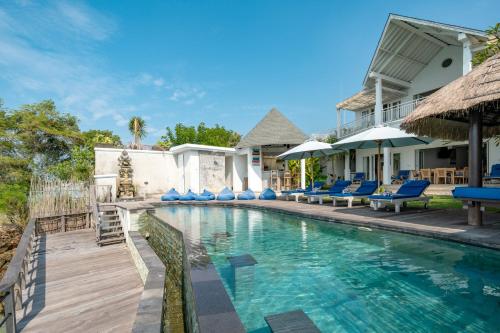 Πισίνα στο ή κοντά στο Ceningan Beachside Villas