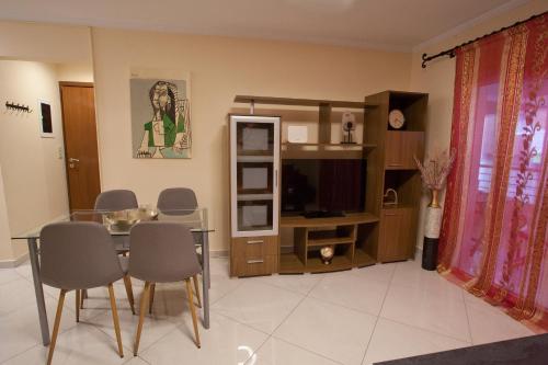 Lovely Nest Piraeus Premium