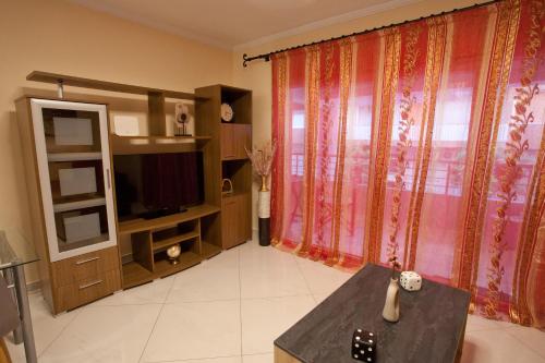 Lovely Nest Piraeus Premium
