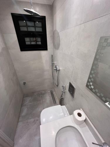 Un baño de Elegant garden view 3BR