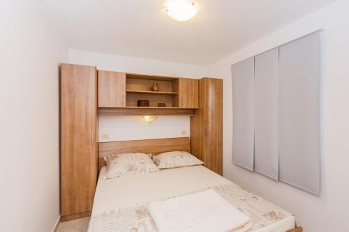 Apartments by the sea Mastrinka, Ciovo - 22976