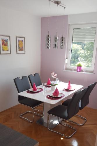 Apartments with parking space Biograd na Moru - 23883