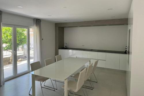 Apartments with parking space Trogir - 23948