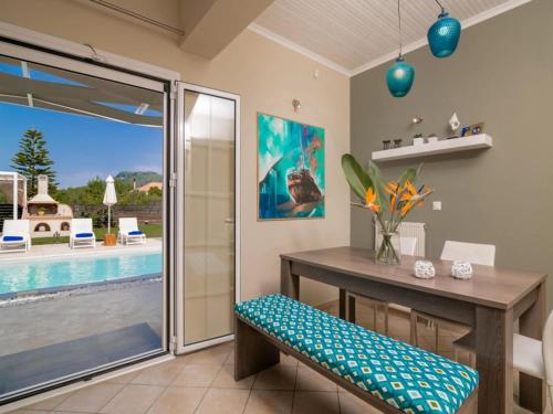 Πισίνα στο ή κοντά στο Villa in Zakynthos with Pool & Near Tsilivi Beach