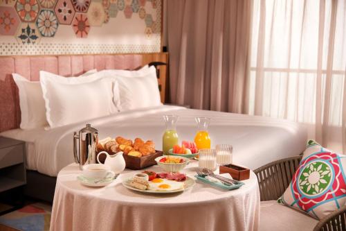 Mad på resortet eller i nærheden