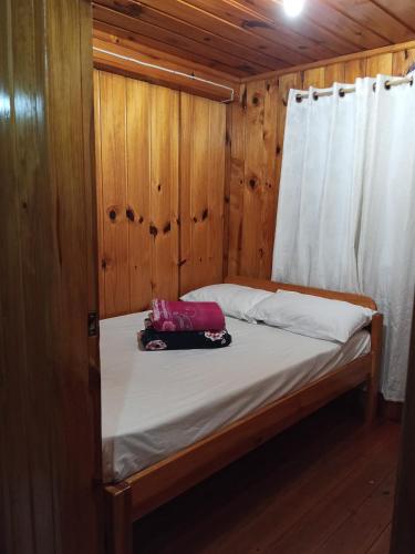 Una cama o camas en una habitación de Døng-elays Homestay