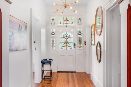 Φωτογραφία από το άλμπουμ του Luxury Character Home in Hobart σε West Hobart