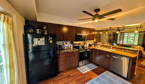Kuchyň nebo kuchyňský kout v ubytování Wona's 2 bedrooms full kitchen
