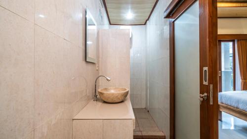Koupelna v ubytování Depi House Ubud