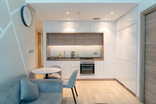 Beautiful 1 bed apartment Marina I Sleeps 4