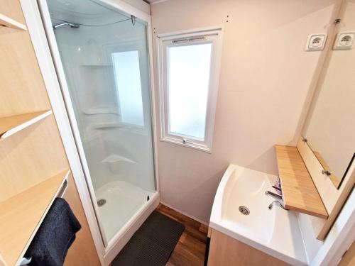 Koupelna v ubytování Traumhaftes Camping Urlaubshaus