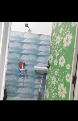 Ένα μπάνιο στο Kiya Homestay