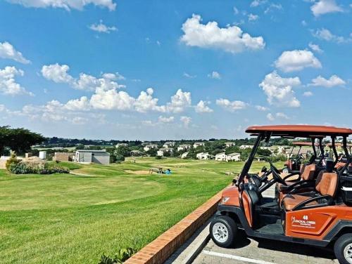 Gallery image of Luxury Golf Estate Living 2 Bed 2 Bath with Stunning Views in Honeydew