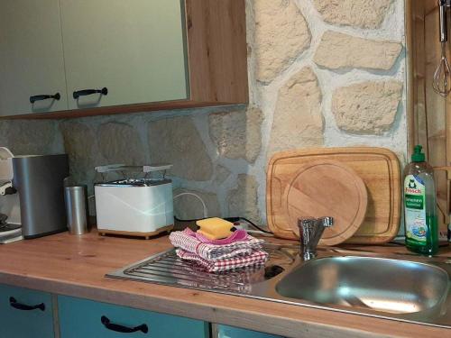 Kuchyň nebo kuchyňský kout v ubytování Ferienhaus Allzunah