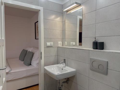 Un baño de Krakovka Residence