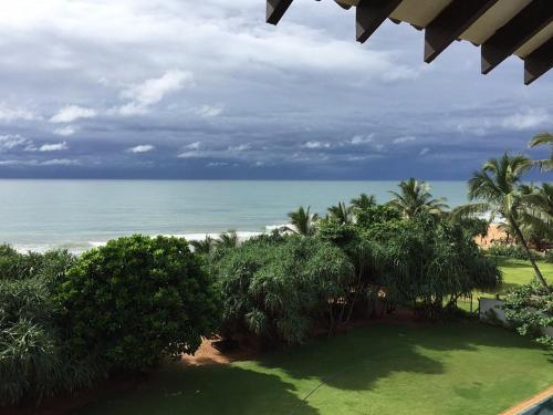 Afbeelding uit fotogalerij van Temple Tree Resort & Spa in Bentota