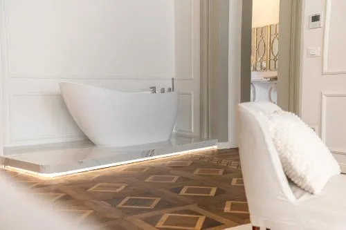 La Casa di Liszt - Luxury Suites photo 41