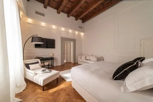 La Casa di Liszt - Luxury Suites photo 26