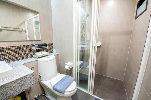 Bilik mandi di Level Flow pool villa Pattaya