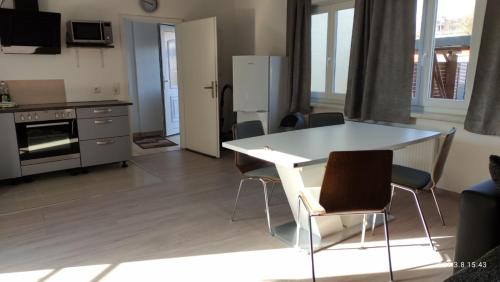 Kuchyň nebo kuchyňský kout v ubytování Gemütliche Wohnung an der Schweizer Grenze