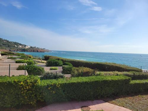 Beau T3 au calme, vue mer imprenable