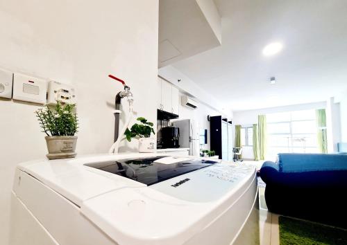 Kuchyň nebo kuchyňský kout v ubytování First Subang Courtyard SS15 LRT SJMC Nu Empire Sunway Pyramid Lagoon Sunway Hospital
