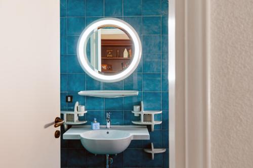 Ένα μπάνιο στο Domus Aenaria Ischia