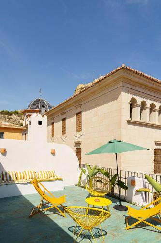 Refined and practical studio in historic center of Alicante