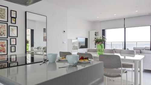 SUNSET CLIFFS dream apartment