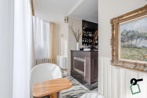 アラッシオにあるHOTIDAY Room Collection - Mediterranee Alassioのギャラリーの写真