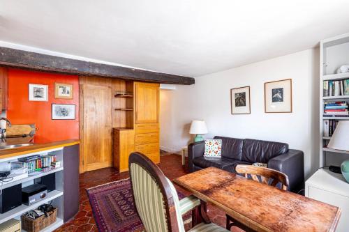 GuestReady - Discover the Charm of Paris