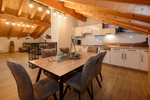 Køkken eller tekøkken på Ferienwohnungen Kuchler