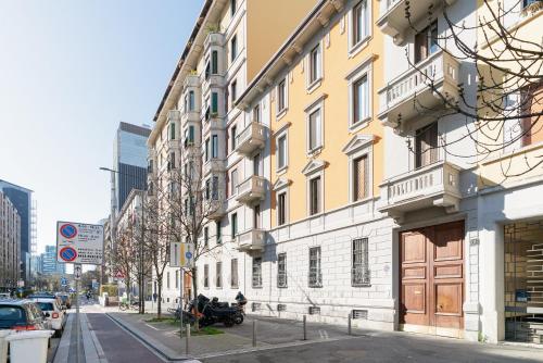 GuestHost - Bright Apartment Isola - Milano