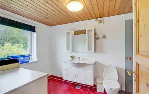 Koupelna v ubytování Bakkegården