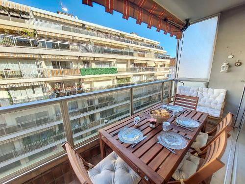 Nestor&Jeeves - CLEA - Terrasse - Central