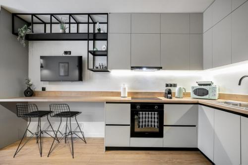 Avia Deluxe Studio - Athens Modern Escape