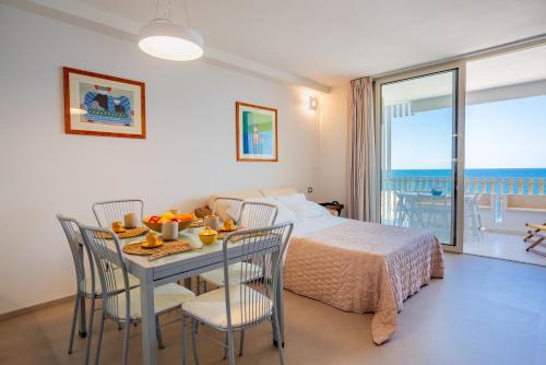 Poetica - Sea View Apartment photo 2