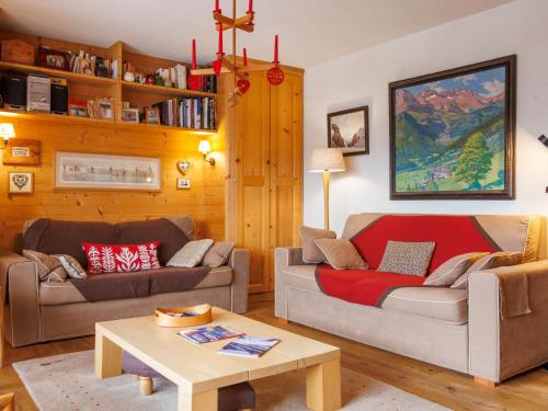 Apartment Neige et Soleil 12 by Interhome