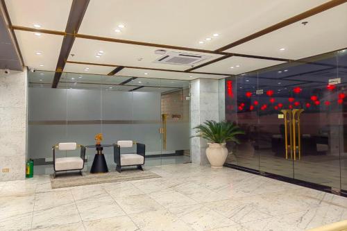 Fotografie z fotogalerie ubytování Mactan Grand Golden Hotel near Airport v destinaci Cebu City