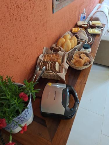 Φαγητό σε αυτό το δωμάτιο σε οικογενειακή κατοικία ή κάπου εκεί κοντά