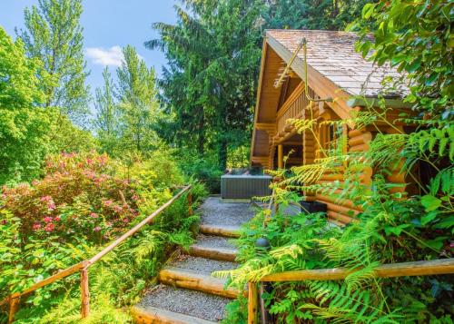 Taman di luar Bulworthy Forest Lodges