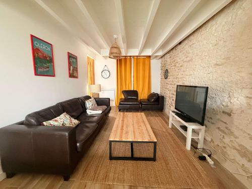 Ancien chai rénové à Oléron, idéal familles, proche mer - FR-1-778-46