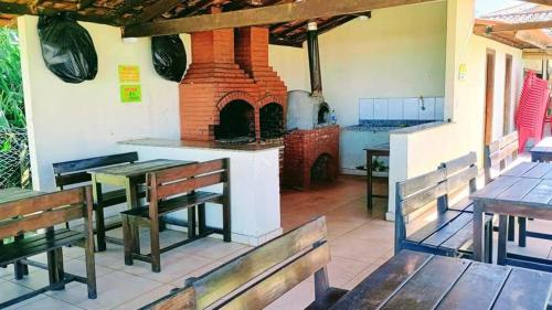 Η κουζίνα ή μικρή κουζίνα στο Casa de praia em condomínio Japará ilhéus Bahia