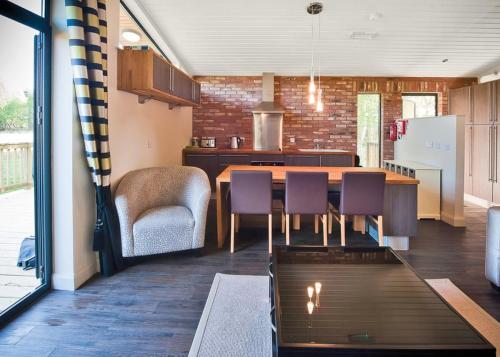 Gambar di galeri bagi The Sherwood Hideaway Lodges di Bothamsall