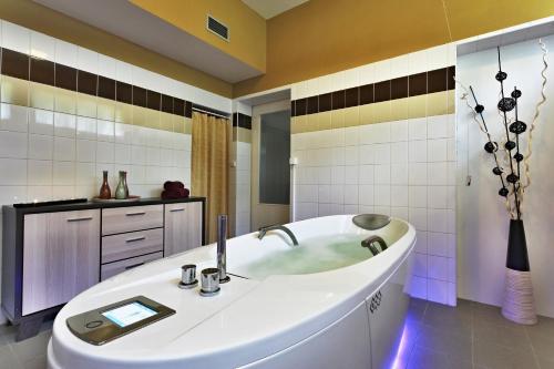Kúpeľňa v ubytovaní Parkhotel Golf Marianske Lazne