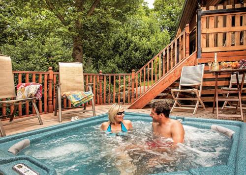 Bazén v ubytování Springwood Lodges nebo v jeho okolí