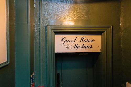 The Crown Pub & Guesthouse photo 49